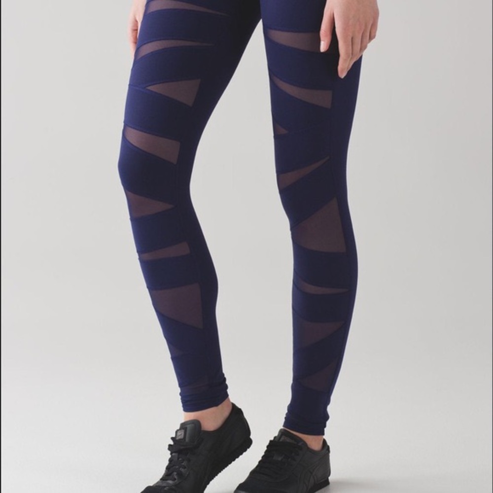 Navy mesh leggings